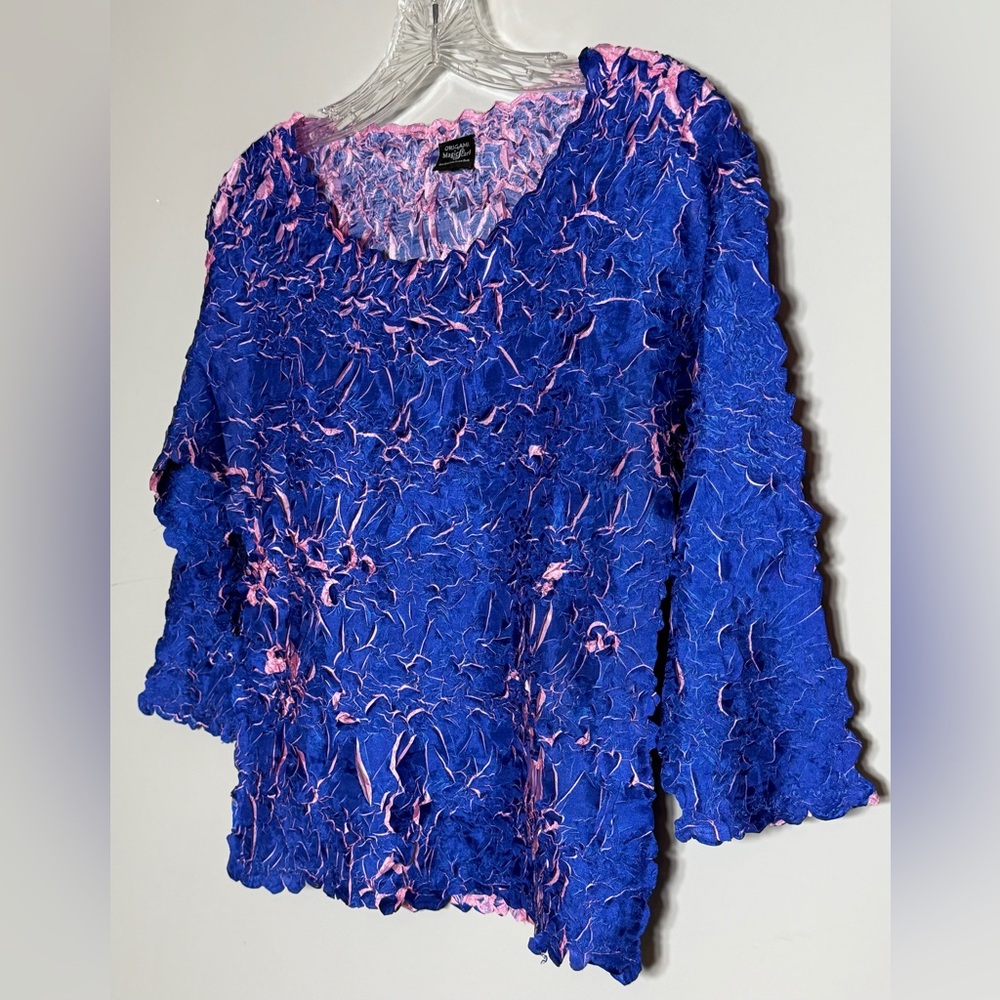 Origami Magic Scarf Blue and Pink Textured Women's Top